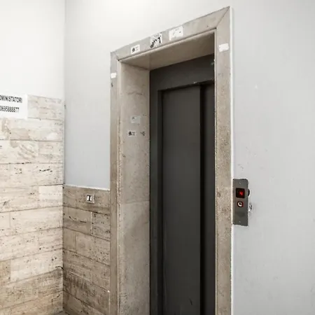 Center Two Private Bedrooms Near Scanderbeg Square On Shared