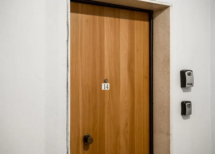 Center Two Private Bedrooms Near Scanderbeg Square On Shared *