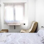 Проживание в семье Center Two Private Bedrooms Near Scanderbeg Square On Shared *