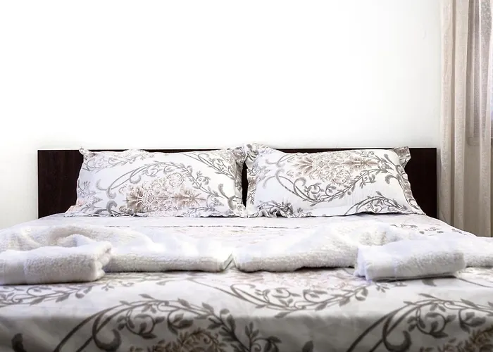 Center Two Private Bedrooms Near Scanderbeg Square On Shared Pansiyon Tiran